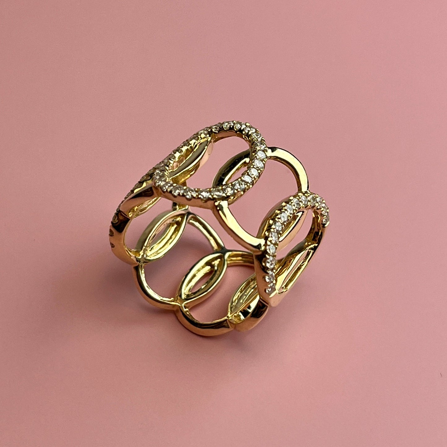 Round Overlapping Diamond Statement Ring