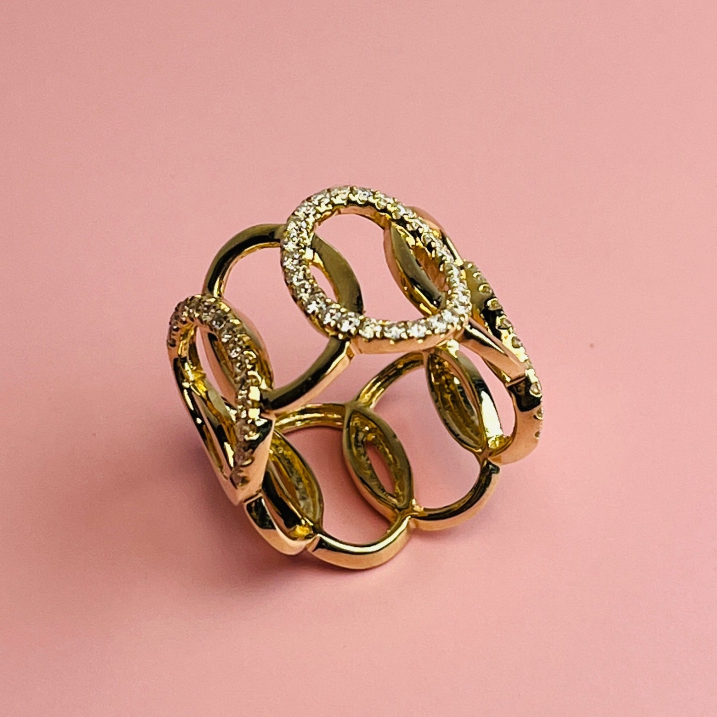 Round Overlapping Diamond Statement Ring