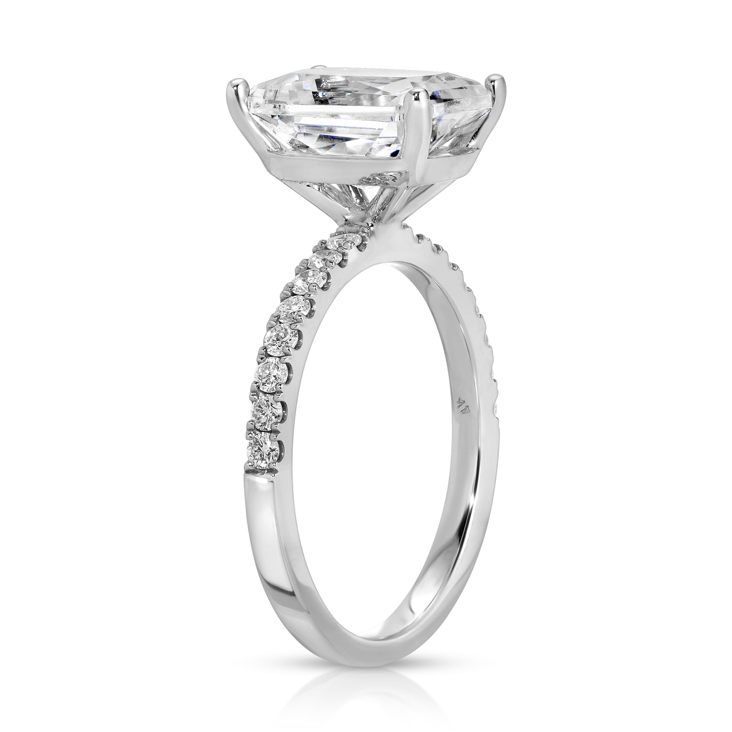 14KT Gold 3cts Emerald Cut with 16 Diamonds 0.32ct Engagement Ring Mounting Only