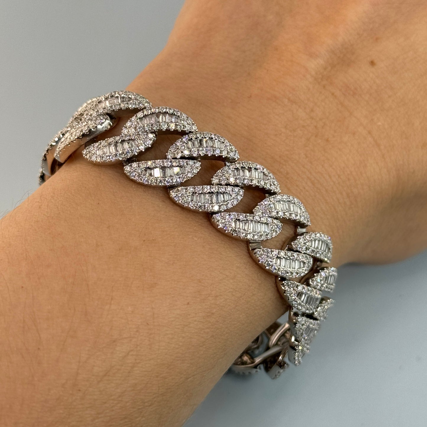 14KT Baguette and Round Diamond Bracelet